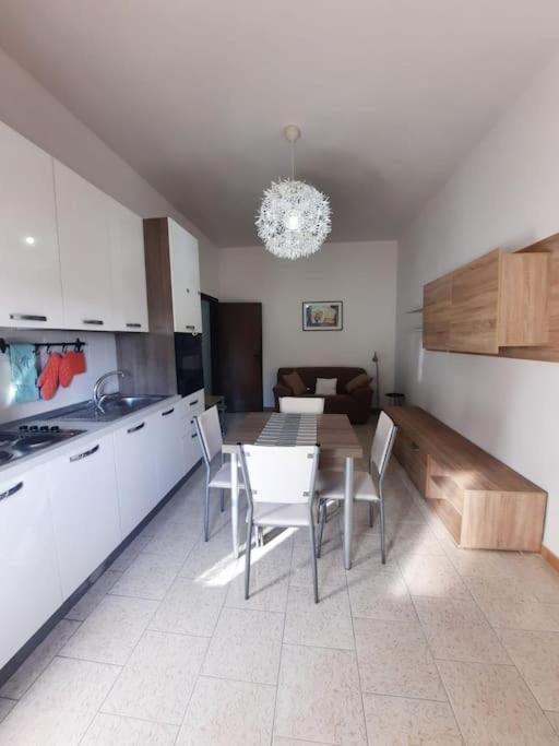 Appartamento In Villa Con Pineta Leporano Exterior photo